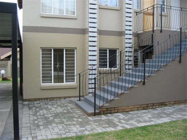 To Let 2 Bedroom Property for Rent in Vaalpark Free State